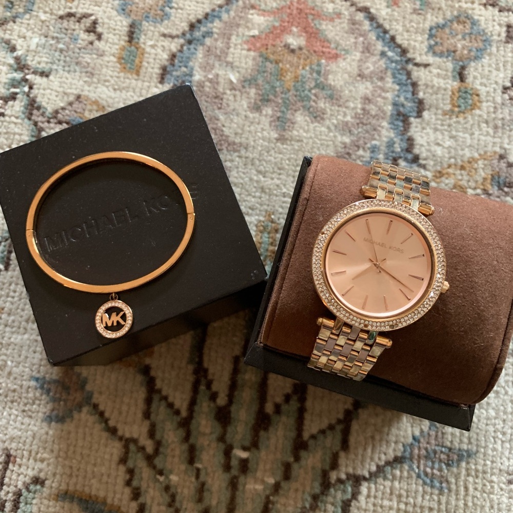 Michael kors rose gold watch